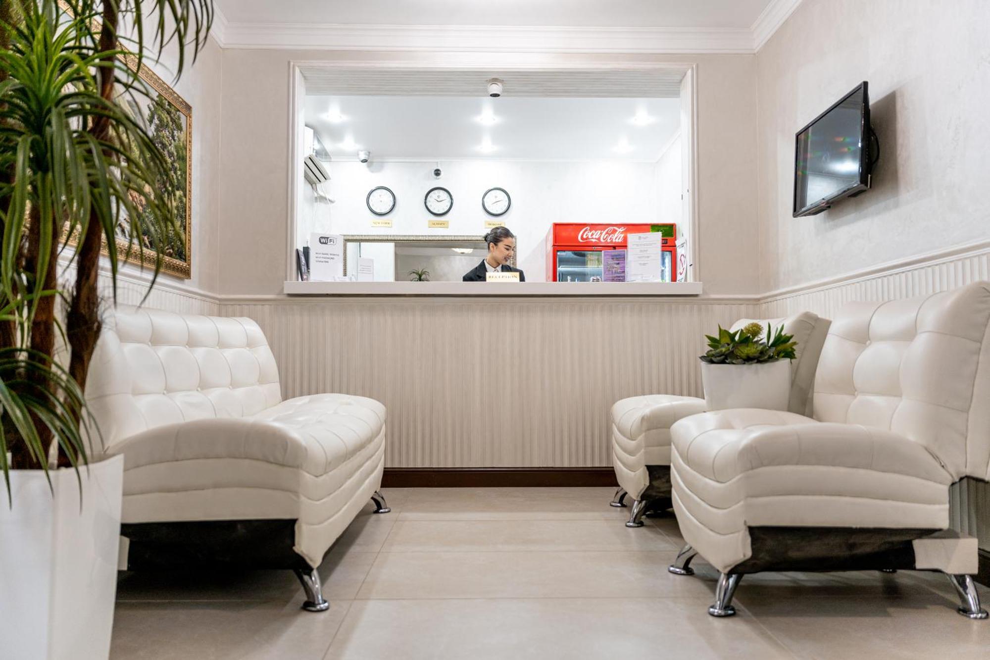Mildom Express Hotel Almati Kültér fotó