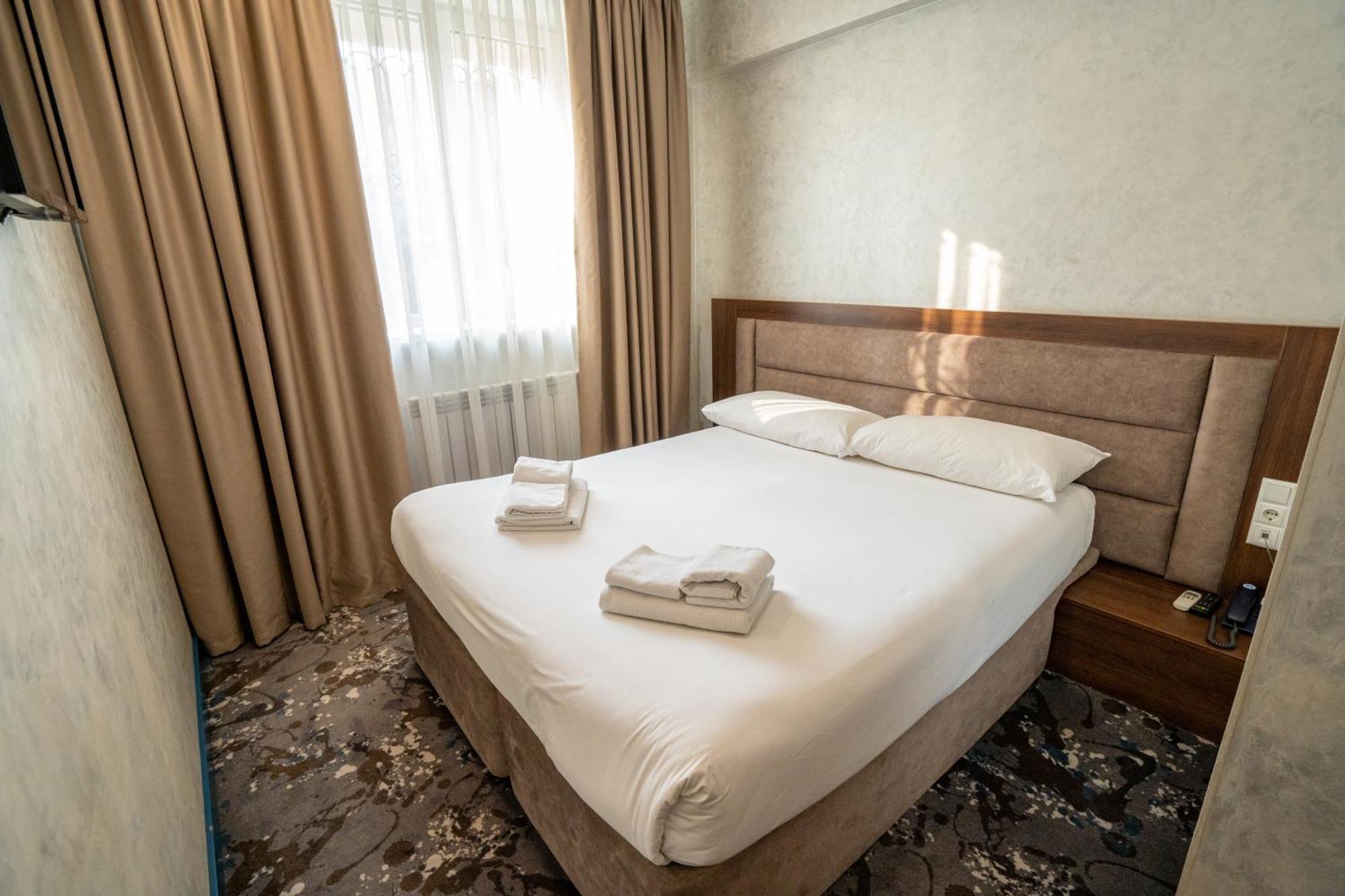 Mildom Express Hotel Almati Kültér fotó