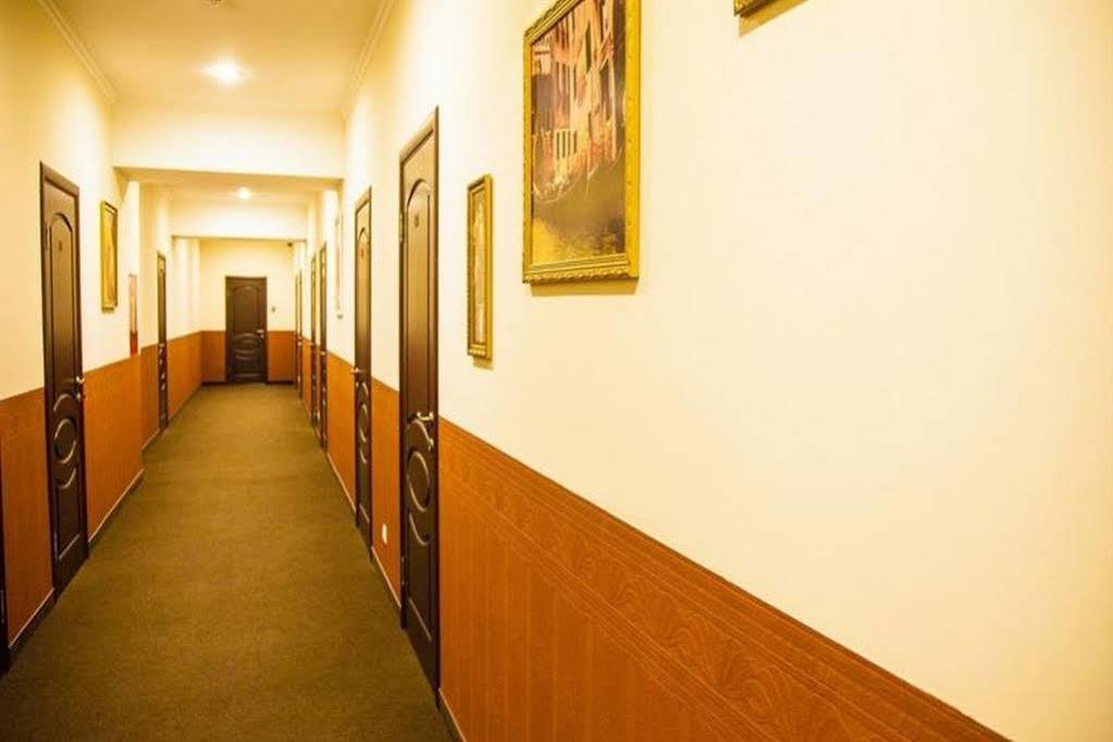 Mildom Express Hotel Almati Kültér fotó